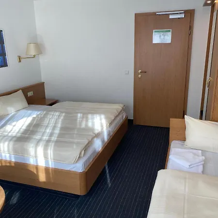 Mirage City Hotel Stuttgart Zentrum 3*