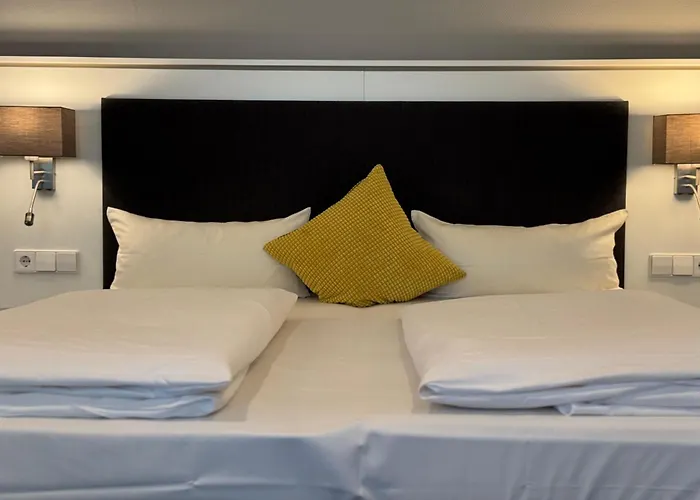 Mirage Zentrum Otel 3*