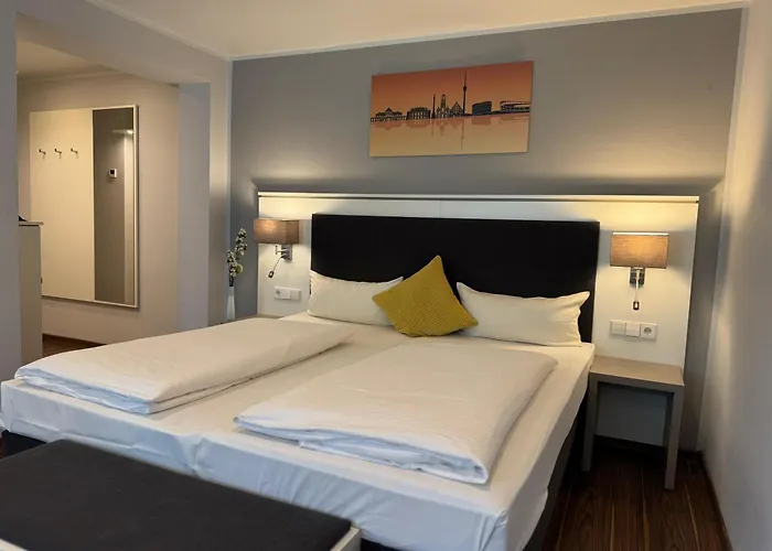 Otel Mirage Zentrum 3*