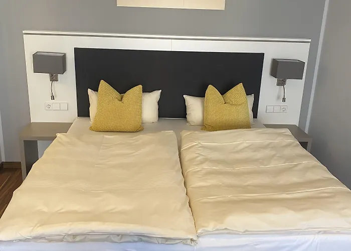 Otel Mirage Zentrum 3*