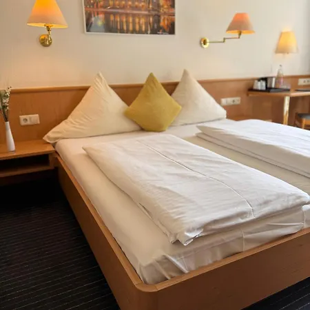 Mirage Zentrum Hotel 3*