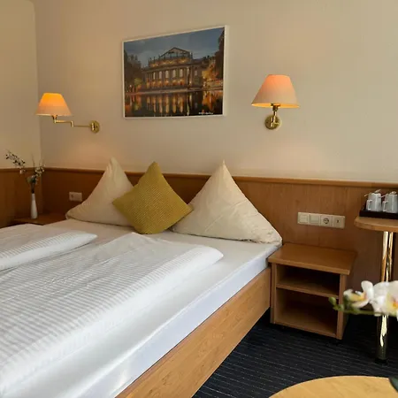 Mirage Zentrum Отель 3*