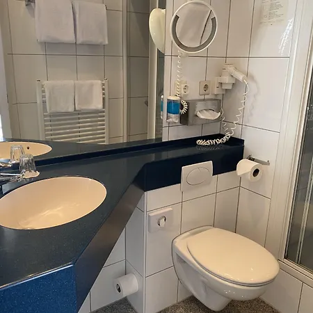 Mirage City Hotel Stuttgart Zentrum 3*