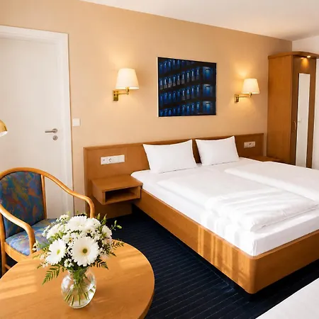 Mirage Zentrum 3*
