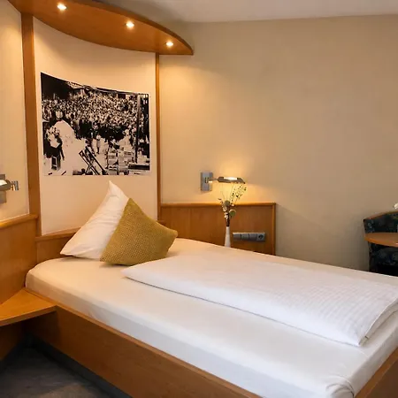 Mirage Zentrum 3*