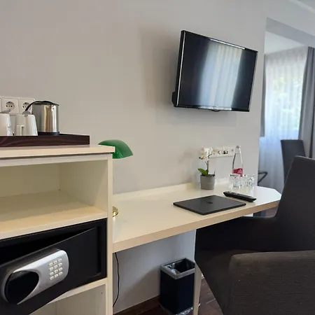 Mirage Zentrum Hotel 3*