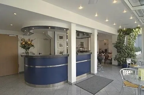 Mirage Zentrum 3* Stuttgart